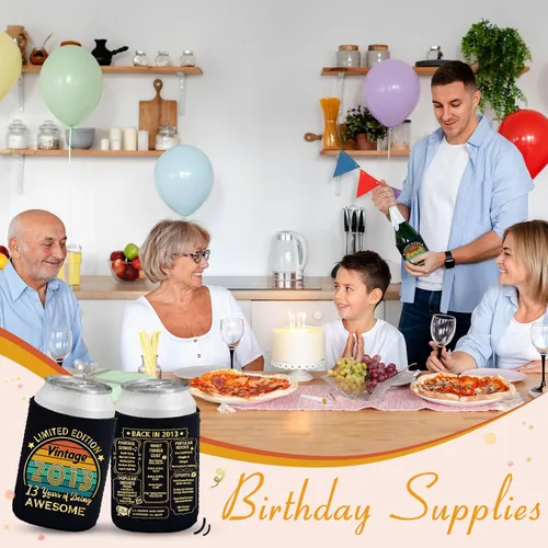 Vista 6 de Decoraciones de cumpleaños número 13, suministros y recuerdos de fiesta, fundas enfriadoras para latas de bebidas, paquete de 12, negro y dorado