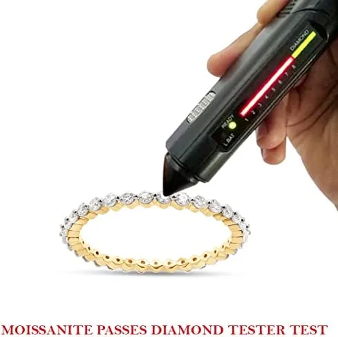 Vista 7 de SAVEARTH DIAMONDS Anillo de compromiso apilable de 12 ct t.w de diamante de moissanita de eternidad completa y de corte redondo en oro de 14