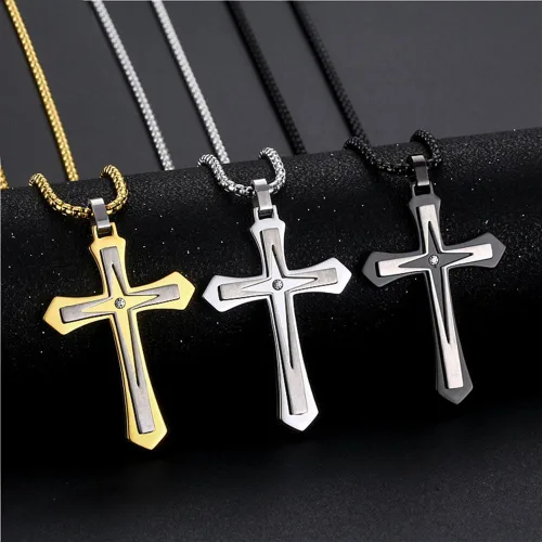 Vista 2 de Collar con colgante de cruz de Jesucristo grande de acero inoxidable para hombre con cadena bizantina de 22, 24, 26 pulgadas, negrodoradoplata