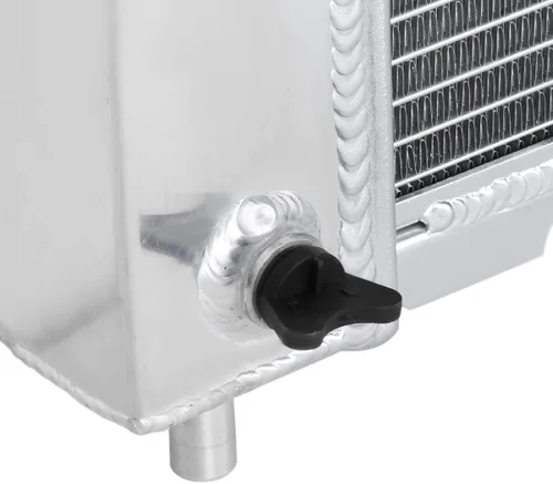 Vista 6 de Spec-D Tuning Radiador de refrigeración de aluminio de una hilera compatible con Chevy Silverado 1999-2004 transmisión automática 4.8L 5.3L V8