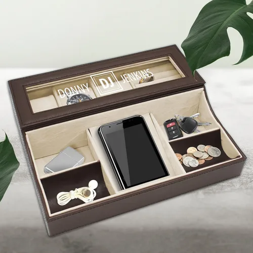 Vista 5 de My Personal Memories, Caja de bandeja de valet de cuero personalizada, organizador de aparador para hombre con monograma personalizado (marrón)