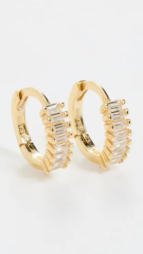 Vista 2 de SHASHI Teagan Huggie Pendientes para mujer
