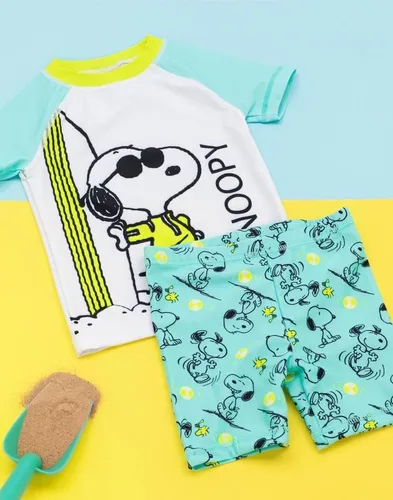 Vista 2 de Peanuts Snoopy - Conjunto de traje de baño para niños Camiseta y pantalones cortos azules de 2 piezas para niños, paquete de natación todo en uno