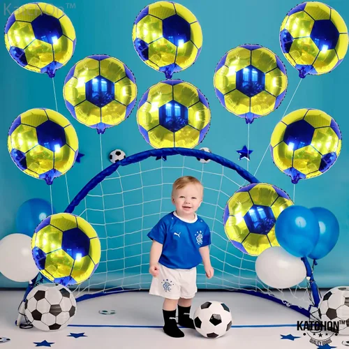 Vista 4 de Paquete de 20 globos metálicos de fútbol de 18 pulgadas, suministros de fiesta de cumpleaños de fútbol, globos redondos de papel de aluminio de bola