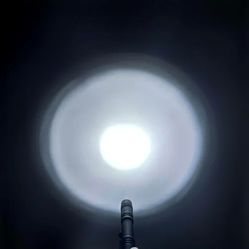 Vista 3 de Mini linterna - Linterna LED de bolsillo pequeño de alto lúmenes (batería no incluida)