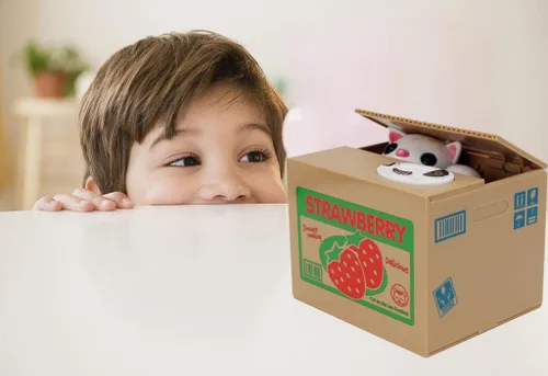 Vista 3 de Hucha de juguete HmiL-U, automática, con diseño de gato que roba monedas, regalos de cumpleaños y Navidad para niños (Fresa-Gato)
