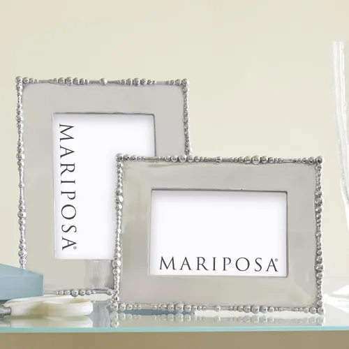 Vista 4 de MARIPOSA Pearl Drop - Marco grabable de 4 x 6, color plateado