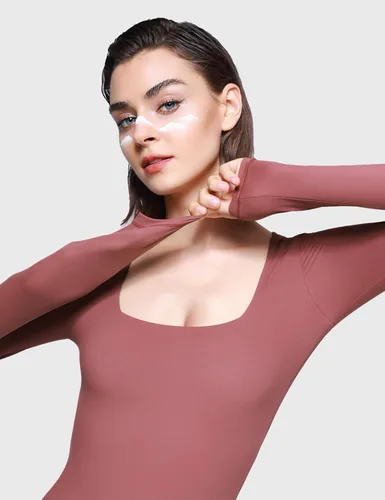 Vista 16 de PUMIEY Body sexy de manga larga con cuello cuadrado para mujer, colección Smoke Cloud