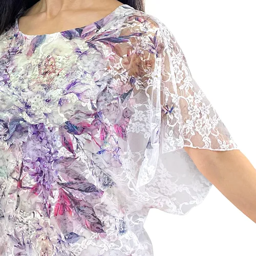 Vista 3 de Brittany Black Top de encaje con estampado floral de manga 34 para mujer