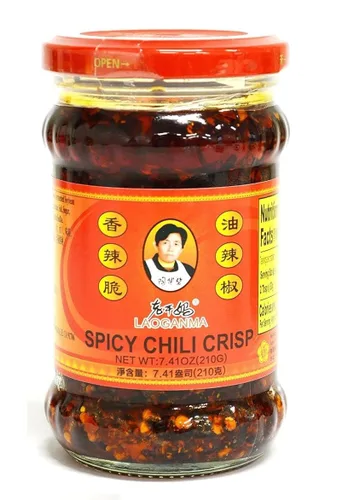 Vista 7 de Lao Gan Ma Chili Frito en Aceite – 730g (25.75 oz) Auténtico Chile Crujiente Chino Condimento Picante y Sabroso para Fideos, Arroz, Salteados