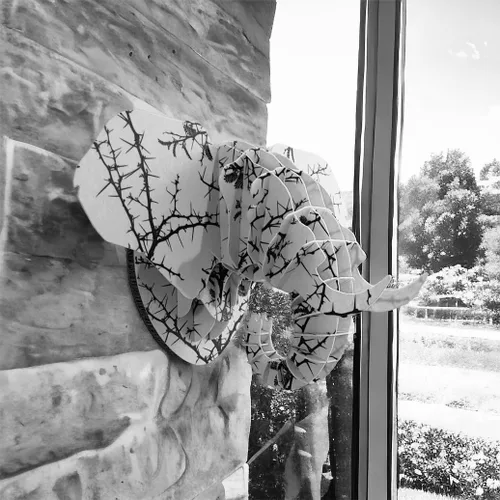 Vista 5 de Mini decoración de pared elefante con estampado de espina de camello