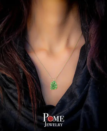 Vista 2 de Pome Losa de piedra egipcia con jeroglíficos en oro macizo de 14 quilates, esmalte verde, fabricada en Estados Unidos, joyería fina egipcia