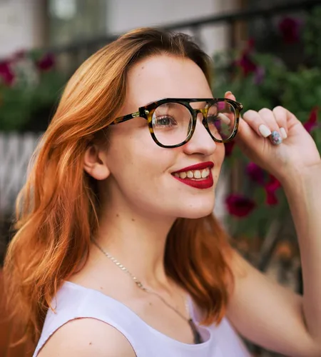 Vista 2 de FEISEDY Gafas de bloqueo de luz azul aviador de los años 70, marco piloto cuadrado, antideslumbrante, gafas de computadora para mujeres y hombres