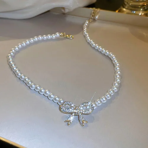 Vista 5 de fxmimior Gargantilla bohemia dorada con diamantes de imitación brillantes y perlas delicadas con diamantes de imitación gruesos y cortos de los años
