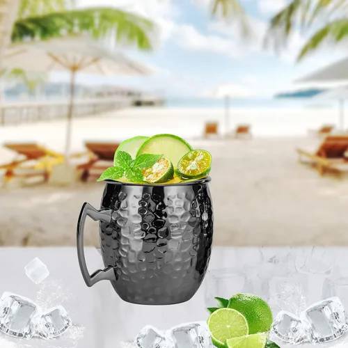 Vista 2 de Amrules Tazas Moscow Mule, 16 OZ Taza Mule Negra Martillada con Forro de Acero Inoxidable 304 y Asa de Latón, para Bebidas Frías, Cerveza, Vino