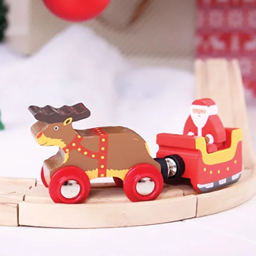 Vista 2 de Bigjigs Rail Trineo de Papá Noel con reno: otras marcas principales de rieles de madera son compatibles