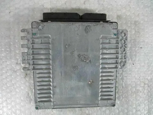 Vista 4 de Módulo de control del ECM del motor compatible con Nissan A56-Z20 U1R A56Z20U1R