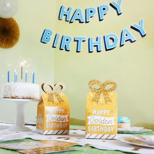 Vista 2 de Big Dot of Happiness Golden Birthday – Cajas de regalo cuadradas – Cajas de lazo para fiesta de feliz cumpleaños – Juego de 12