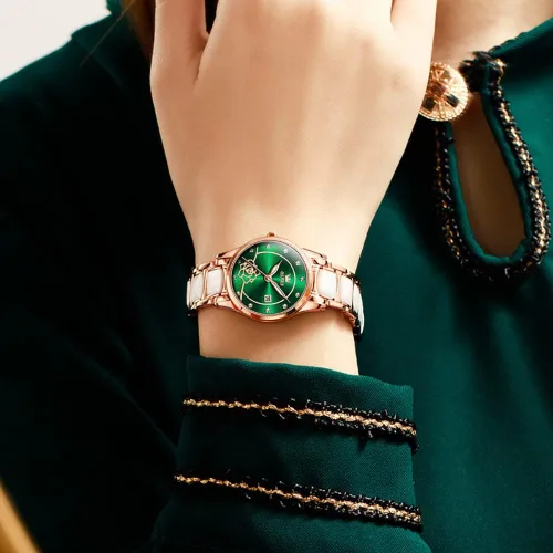 Vista 4 de OLEVS Reloj elegante para mujer reloj de oro rosa con diamantes para mujer reloj analógico de cuarzo impermeable luminoso