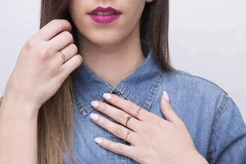 Vista 3 de Anillo de nudo para mujer en oro macizo de 9K, 14 y 18 quilates, anillo de oro con nudo pequeño, anillo de amor celta para ella, regalo