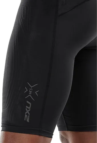 Vista 6 de 2XU Pantalones cortos de compresión ligeros para hombre para correr y deportes activos