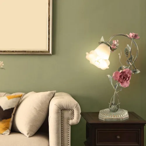 Vista 2 de Meefad Lámpara de mesa floral, elegantes lámparas de mesita de noche con pantalla de cristal, luz nocturna para niñas para escritorio pequeño