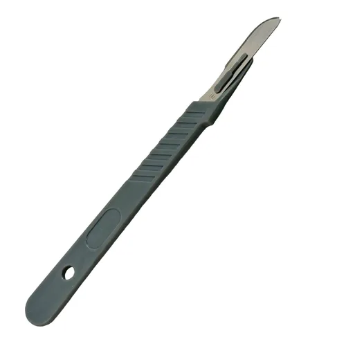 Vista 5 de Bisturíes desechables estériles (paquete de 10) - Cuchillas de acero de alto carbono tamaño #10 con mango de plástico para dermaplaning