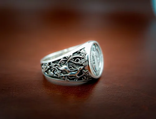 Vista 5 de Anillo de plata de ley 925 con sello católico de San Benito Medalla de San Benito, joyería de amuleto