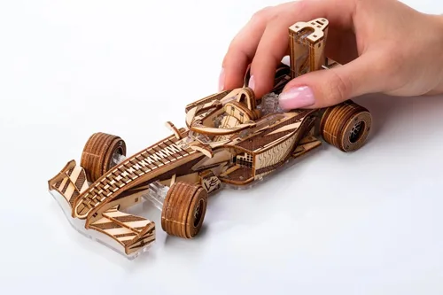 Vista 6 de Modelos Veter Mecánicos Madera y Plástico Rompecabezas 3D Racer V3 Fórmula Uno F1 Racing Car Self-Assembly Set
