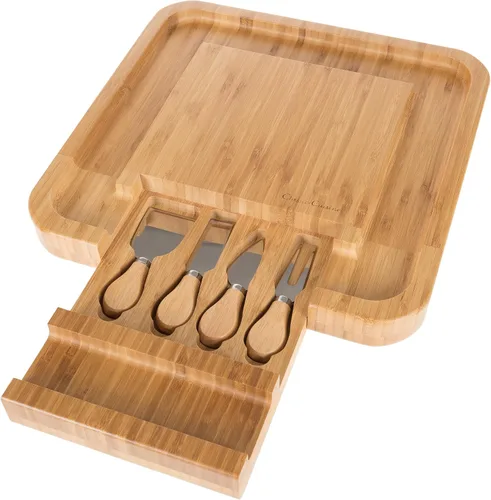 Vista 4 de Classic Cuisine - Bandeja de bambú para servir queso, tabla de charcutería ecológica con juego de cubiertos de acero inoxidable de 4 piezas y cajón