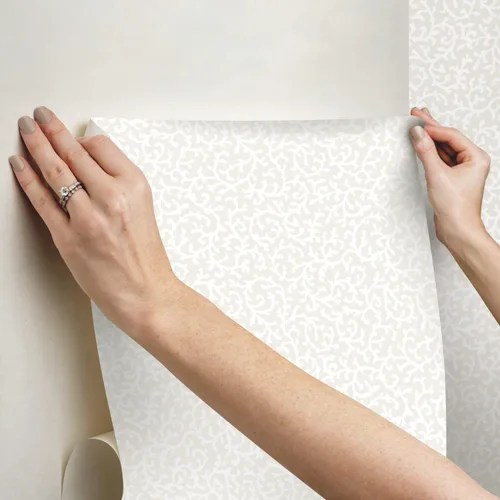 Vista 6 de RoomMates Waverly RMK12606PL Savoy - Papel tapiz autoadhesivo beige