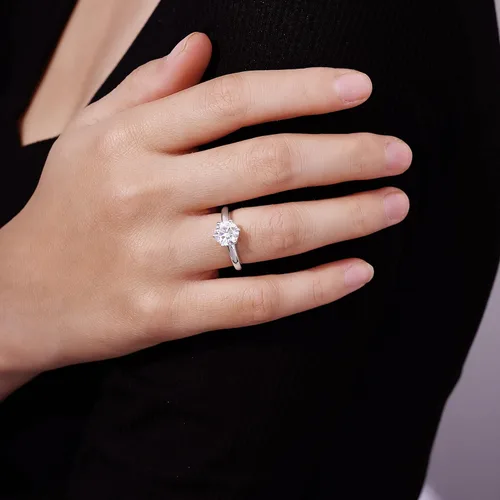 Vista 3 de Tienda Collection Sterling Silver Solitaire Ring set with Round Infinite Elements Cubic Zirconia