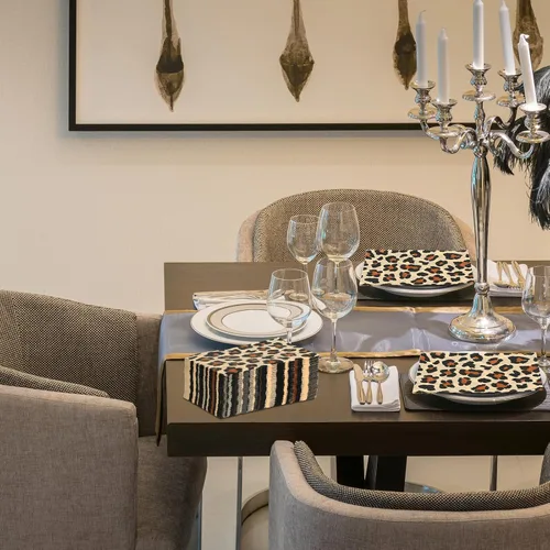 Vista 2 de Zonon Servilletas desechables con estampado de leopardo, toallas de mano desechables para baño, cóctel, cena, servilletas de papel decorativas