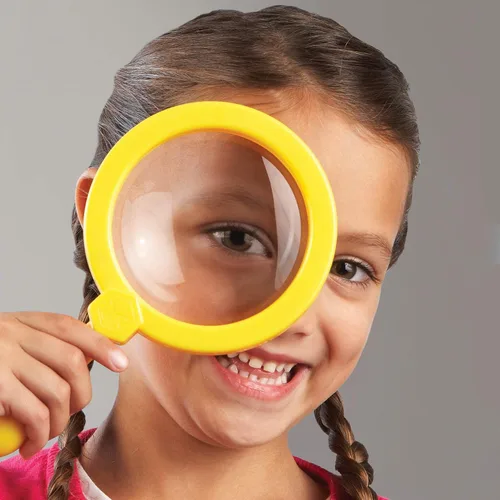 Vista 4 de Learning Resources Lupa jumbo, juego de 12, colores surtidos, exploración científica, a partir de 3 años