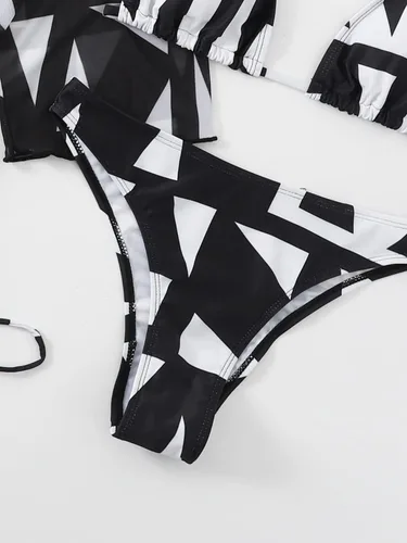 Vista 3 de SheIn Traje de baño de 3 piezas para mujer, conjunto de bikini halter con cubierta de traje de baño de tres piezas