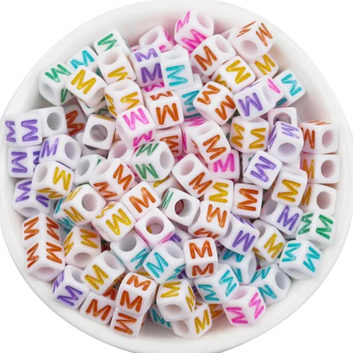 Vista 4 de Xeahung 200 cuentas de letras acrílicas cuadradas multicolor para hacer joyas, llaveros de bricolaje, collares, pulseras, decoraciones