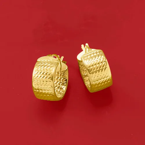 Vista 6 de Ross-Simons Aretes de aro con textura de oro amarillo italiano de 14 quilates, Oro, No es una piedra preciosa