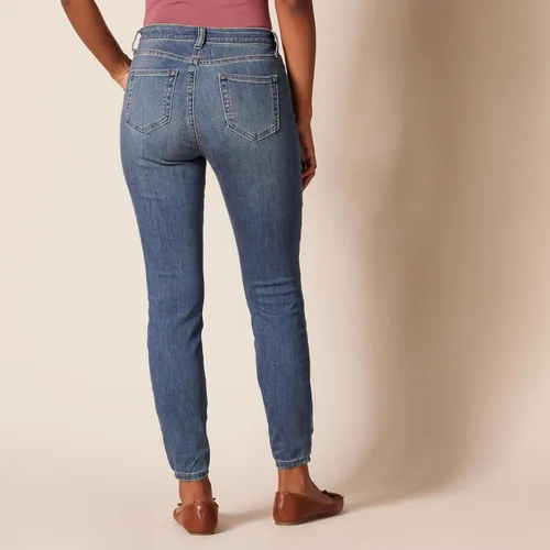 Vista 3 de Tienda Essentials Jeans ajustados con curvas de tiro medio estándar para mujer