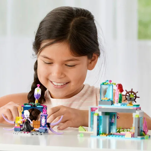 Vista 4 de LEGO Disney Princess Ariel y el hechizo mágico 41145 Kit de construcción (222 piezas)