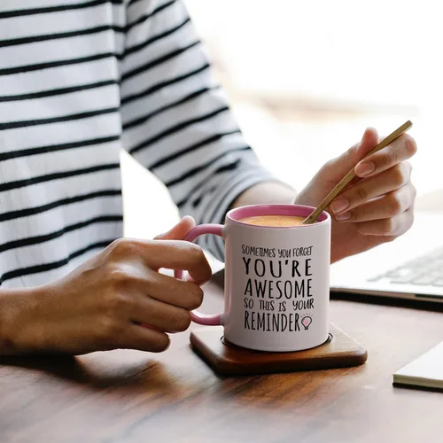 Vista 3 de YHRJWN - Taza de café Sometimes You Forget You're Awesome - Regalos inspiradores de amistad de cumpleaños para mujeres, compañeras de trabajo