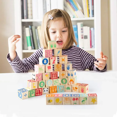 Vista 2 de Bloques de construcción de juguete ABC de madera para niños pequeños de 1 a 3 años, 36 bloques de números del alfabeto de madera para apilar