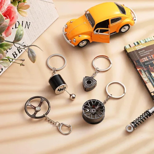 Vista 7 de Tallew Juego de 5 llaveros de automóvil para hombres, llaveros de metal geniales para entusiastas del automóvil, regalos para mujeres y hombres