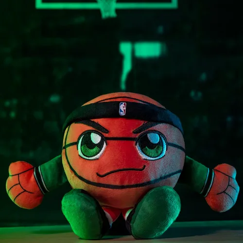 Vista 5 de Bleacher Creatures Boston Celtics Kuricha de Baloncesto de 8" Sentados - Peluches Suaves Inspirados en Chibi