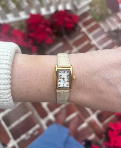 Vista 4 de Wristology Reloj vintage para mujer, estilo art deco, con caja rectangular, intercambiable, ajustable, esfera analógica fácil de leer