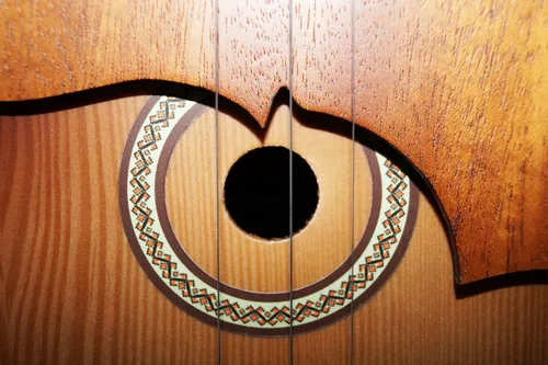 Vista 2 de Classic Original Ukrainian Balalaika 3 Strings Prima hecho en Ucrania Trembita