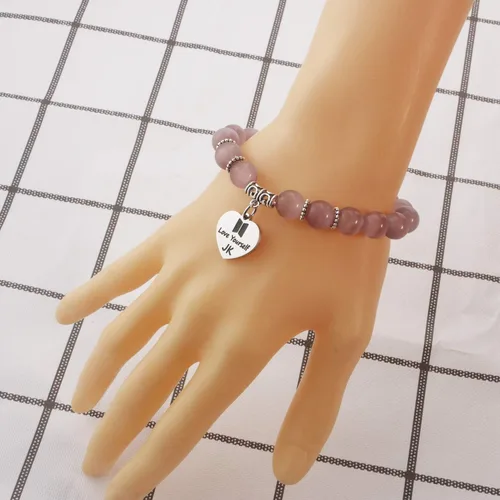 Vista 2 de LACAKU - Pulsera para niño Kpop BTS Bangtan dijes con textos en inglés amarte a ti mismo ARMY regalo de joyería para niños acero inoxidable JK-SJL