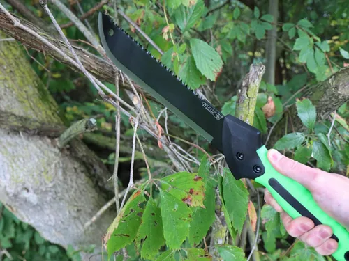 Vista 5 de Grip Machete de hoja dentada de 11-1/4 pulgadas con funda de nailon, machete de hoja de sierra, mango de goma antideslizante
