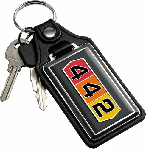 Vista 66 de Brotherhood Car Key Chain for Cutlass - Classic Models Keychain for Men and Women Gift Key Ring