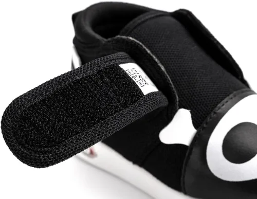 Vista 6 de ikiki - Zapatos chirridos para niños pequeños, con interruptor de encendidoapagado