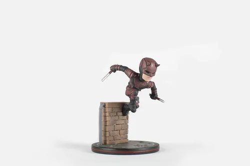 Vista 8 de QMx Daredevil Marvel Q-Fig Diorama
